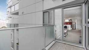 Unclassified image, 5 of 23, button - Spacious Apartment in Auckland CBD (Auckland)