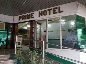 Entrada al alojamiento