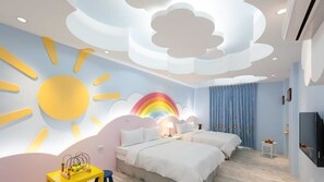 1 chambre, bureau, rideaux occultants, fer et planche à repasser