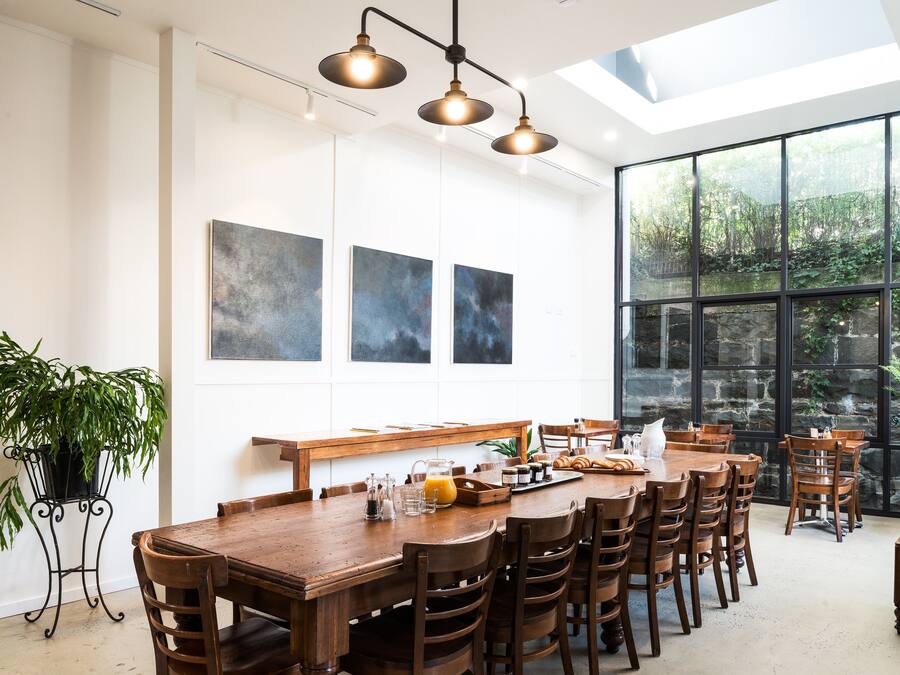 Free daily continental breakfast