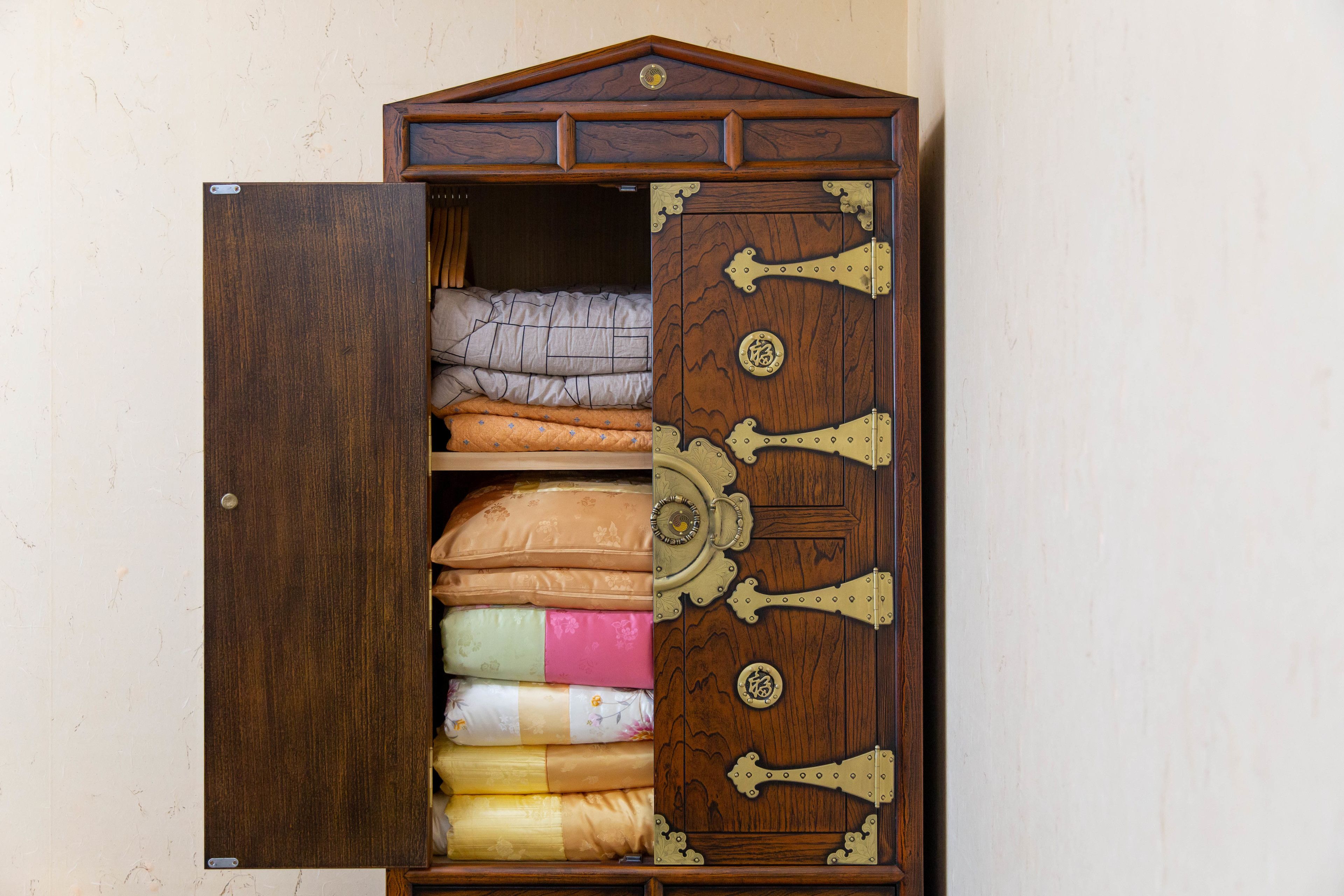 woori family room | down duvets, in-room safe, desk, blackout curtains