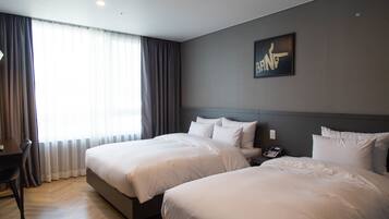 Superior Twin Room | Down comforters, in-room safe, desk, blackout drapes