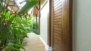 1 Bedroom Pool Villa | Hiên