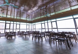 Breakfast and dinner served - Hello Hotel (Bac Ninh)