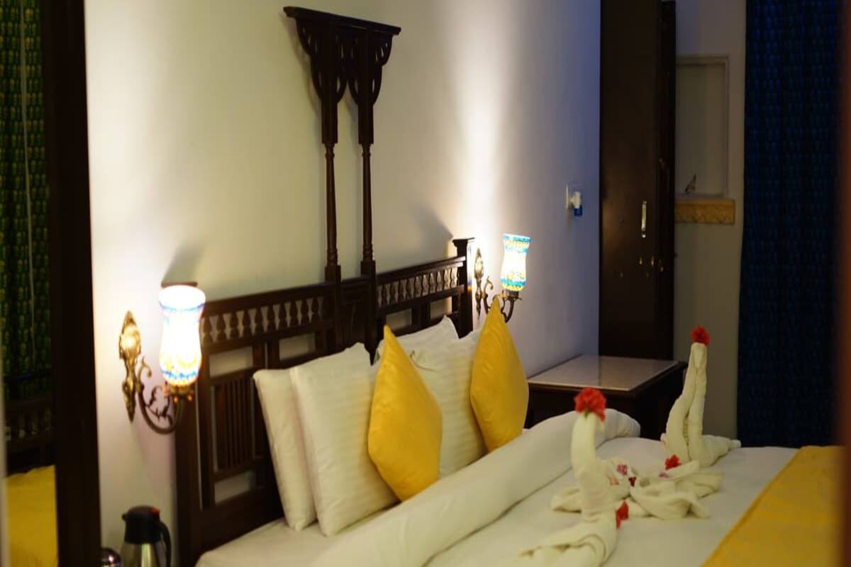 In-room safe, desk, iron/ironing board, free WiFi