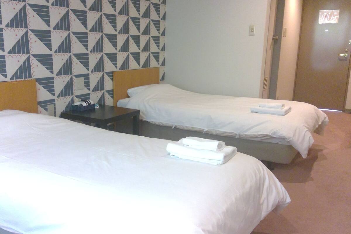 Standard Twin Room | Free WiFi