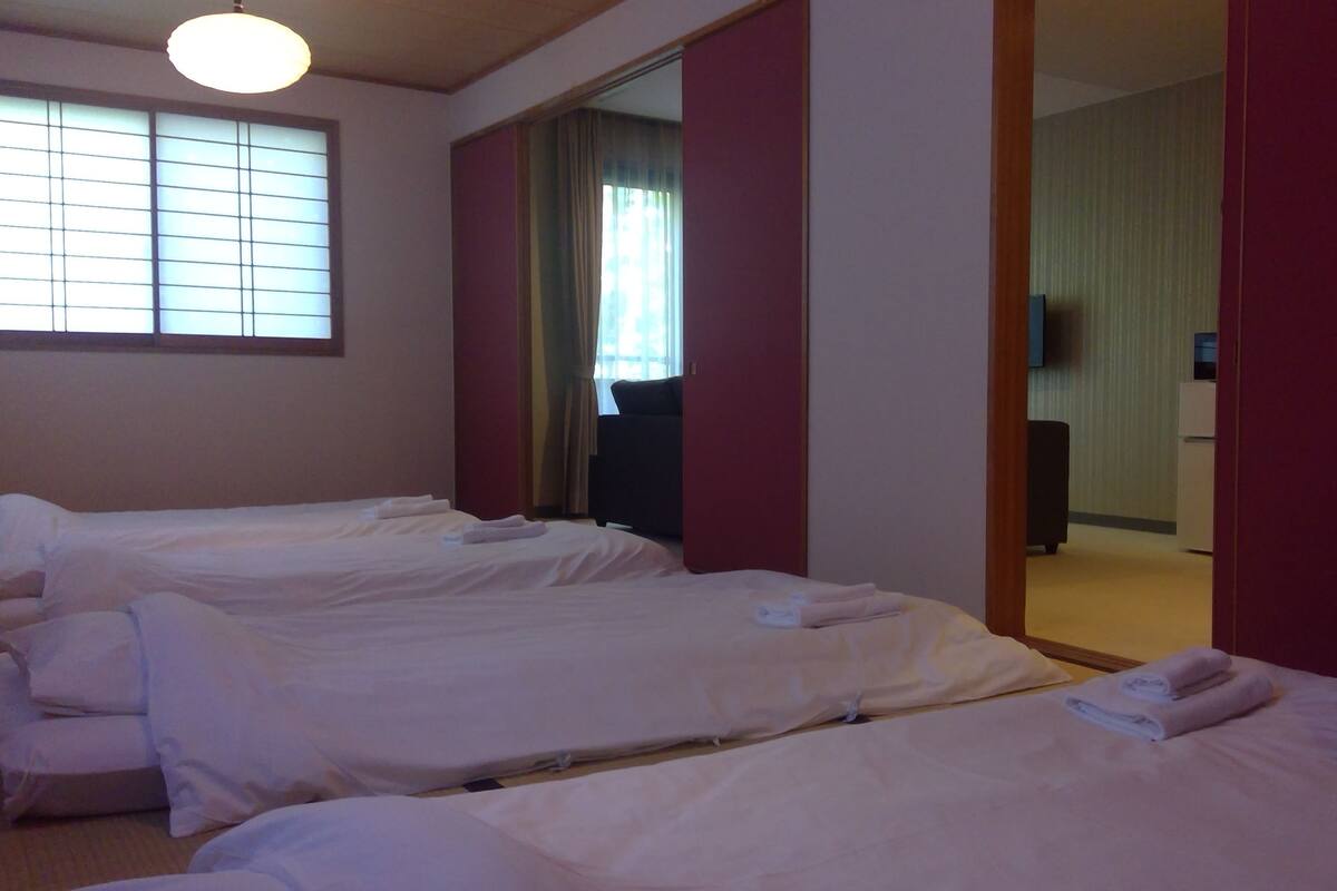 Japanese Western Style Room | Free WiFi