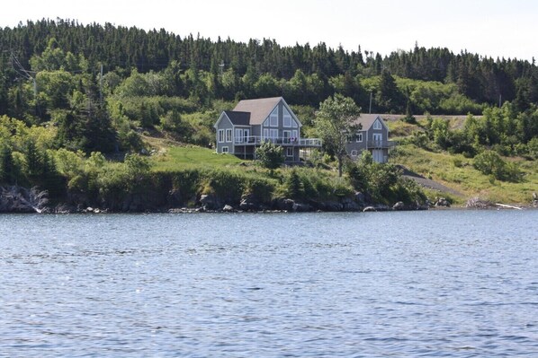 Exterior - Spacious oceanfront vacation home located on the Bonavista Peninsula. (Princeton)