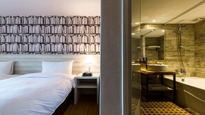 Comfort Double Room | Bathroom - Artch Inn (Luodong)