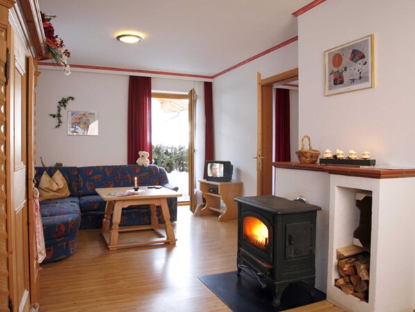 Imagen sin descripción, 1 de 16, botón