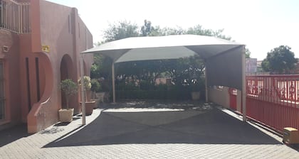 Diphororo Guest House