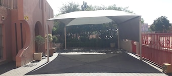 Diphororo Guest House