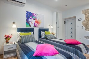 Sistema de insonorización, wifi gratis y ropa de cama