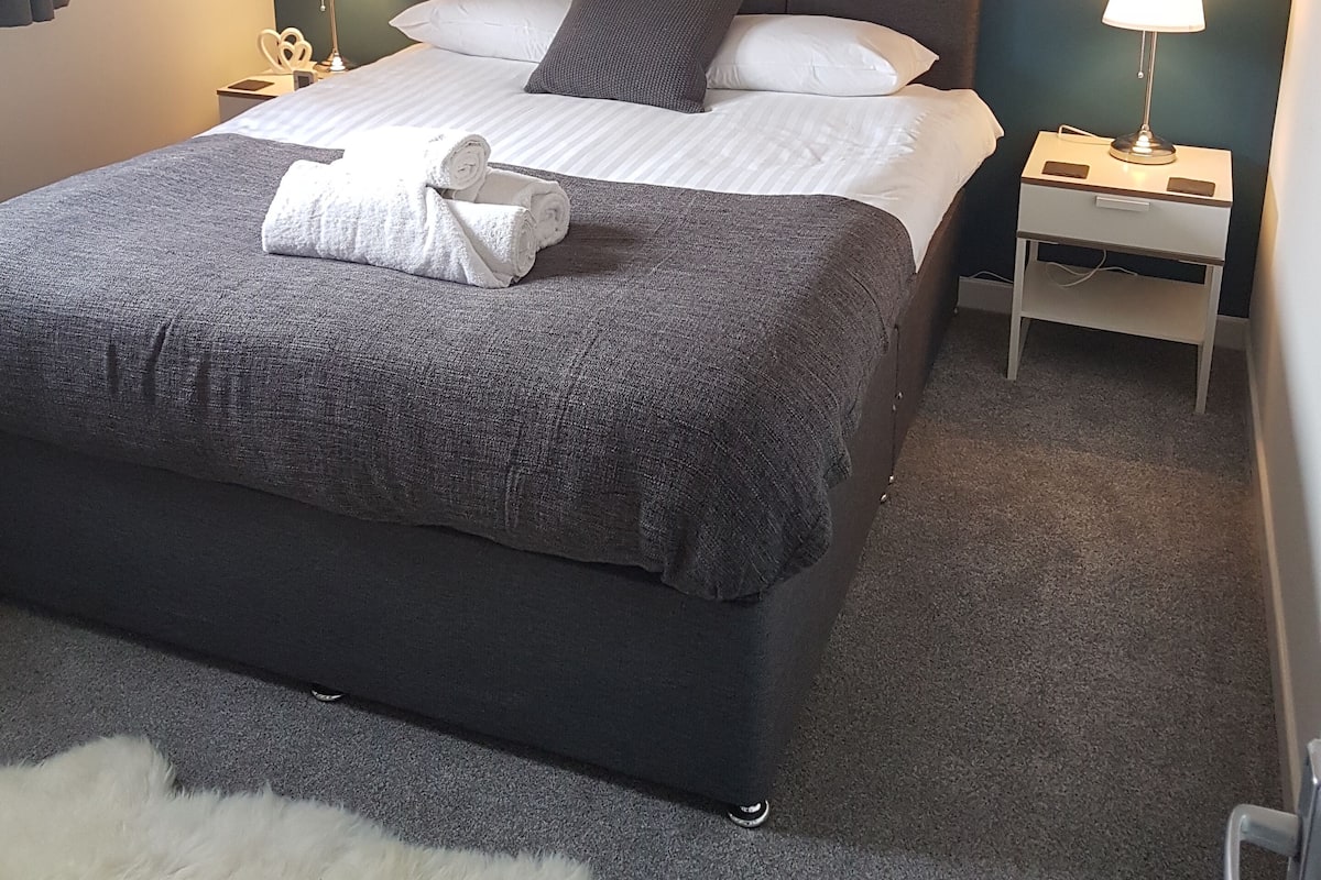 Free cots/infant beds, free WiFi