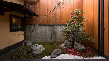 Family House, 2 Bedrooms, Kitchen, City View | Terrace/patio