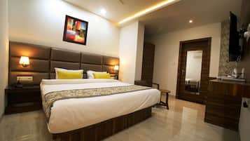 Basic Single Room, 1 Double Bed | 1 bedroom, iron/ironing board, rollaway beds, free WiFi