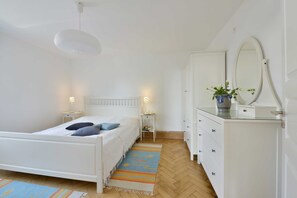 1 Schlafzimmer, Reisekinderbett, WLAN