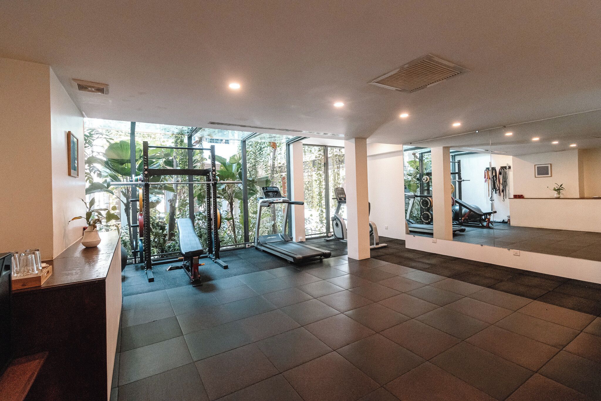 Photo - Penh House Hotel