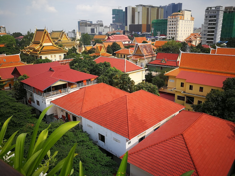 Penh House Hotel by null