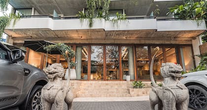 Penh House Hotel