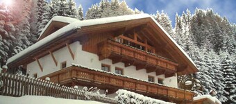 Apartment 2 - Terrace - Alberta's House