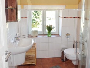 Hårføner og håndklær