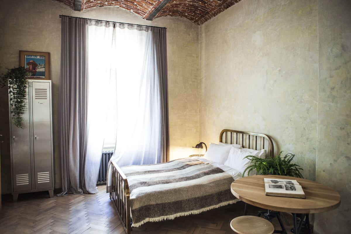 Design Apartment, 1 Double Bed (Magnetude) | Minibar, individually decorated, blackout curtains, soundproofing