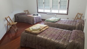 Dreibettzimmer, Gemeinschaftsbad