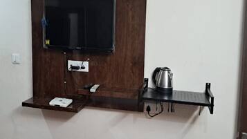 Iron/ironing board