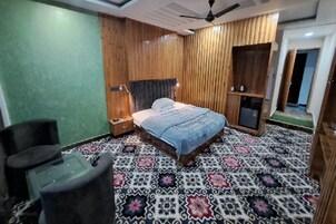 Quarto superior | Ferros/tábuas de passar roupa