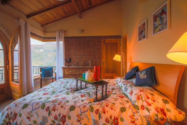 Rollaway beds, free WiFi