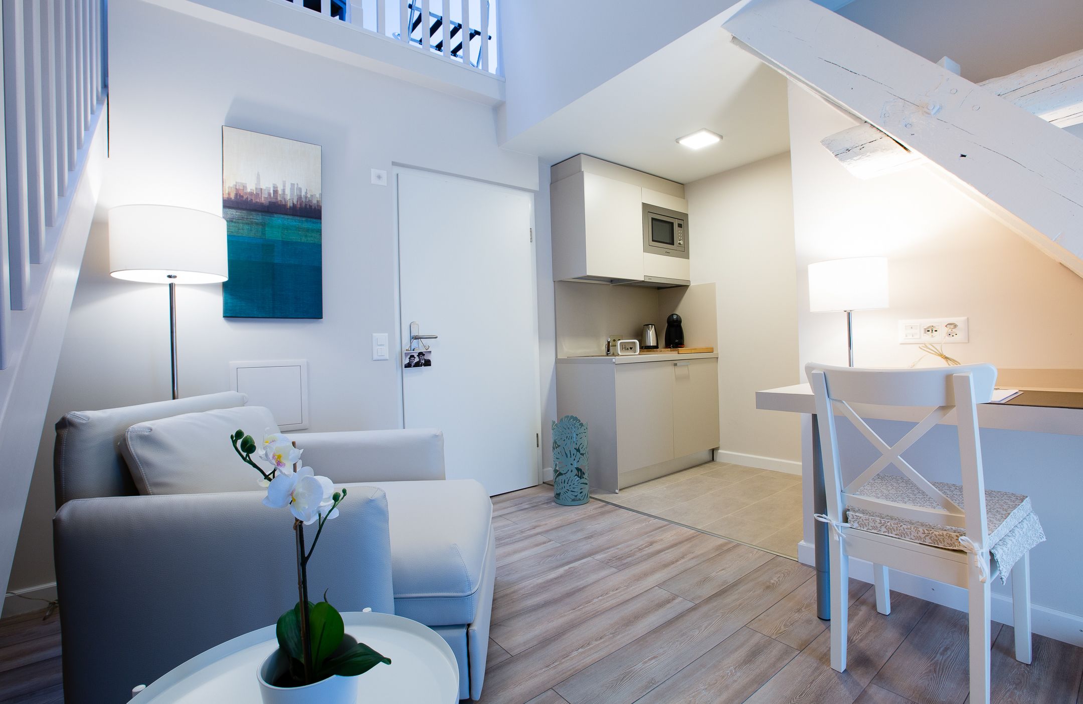 Exclusive Duplex, Kitchen (Studio 8) | Living area