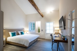 1 habitación, ropa de cama de alta calidad y minibar 