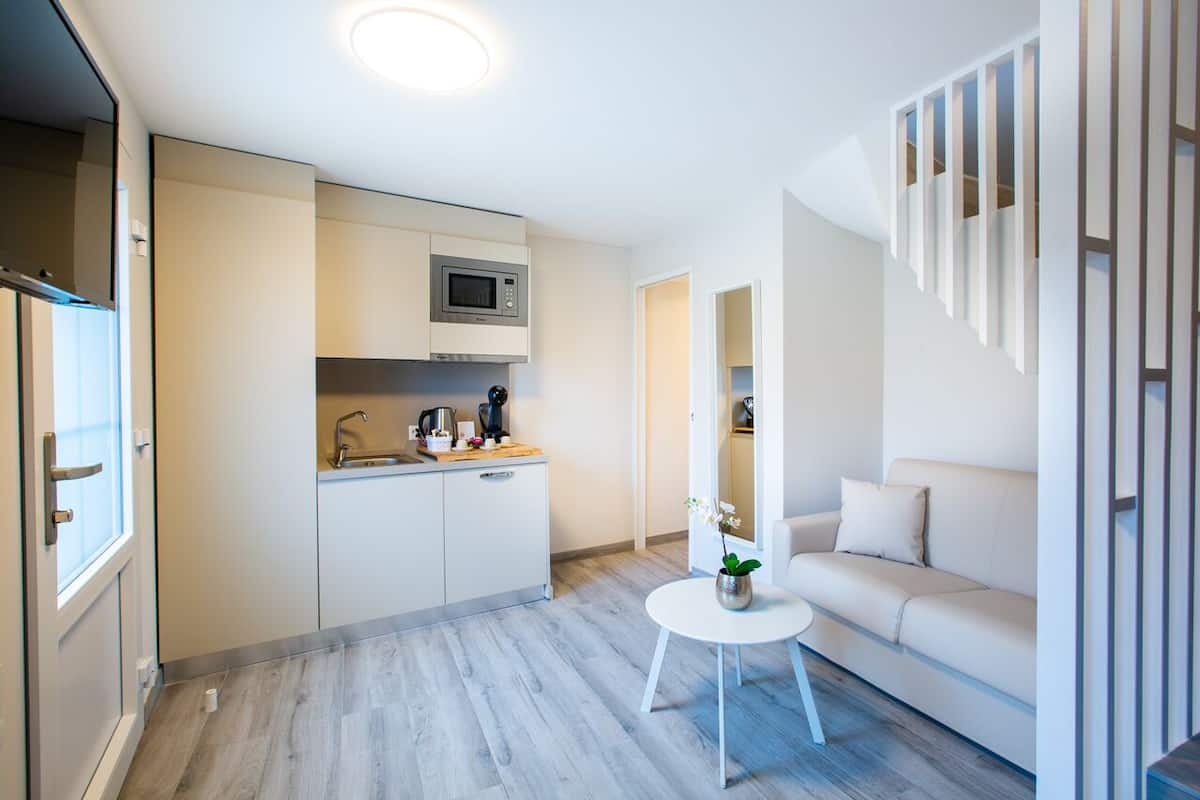 Studio, Küche (Studio 13 Duplex) | Eigene Küche | Kühlschrank, Mikrowelle, Wasserkocher mit Kaffee-/Teezubehör