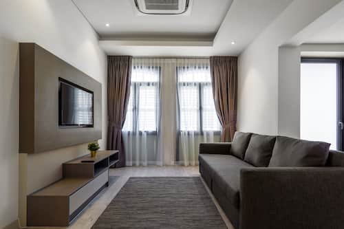 Deluxe Suite | Living area