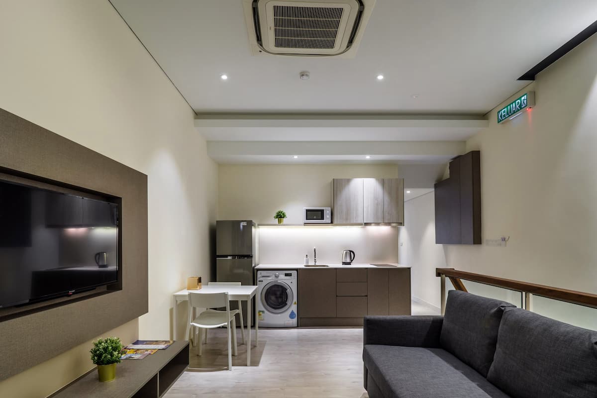 1 bedroom, in-room safe, individually furnished, desk