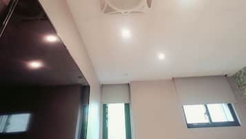 Triple Room (No window) | Desk, soundproofing, free WiFi, bed sheets