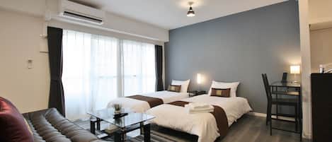 Pimennysverhot, silitysrauta/-lauta, ilmainen Wi-Fi, vuodevaatteet