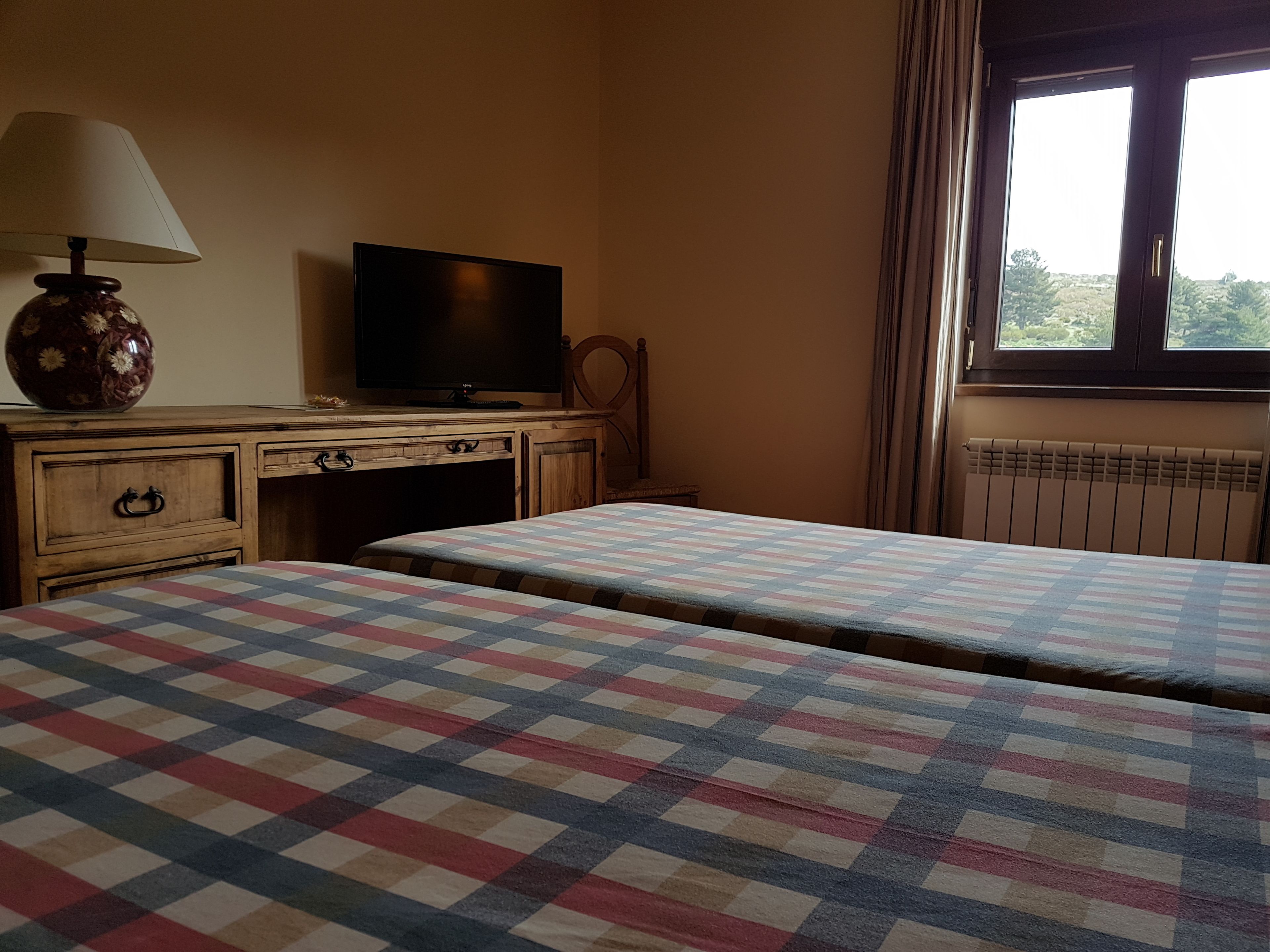 soundproofing, free wifi