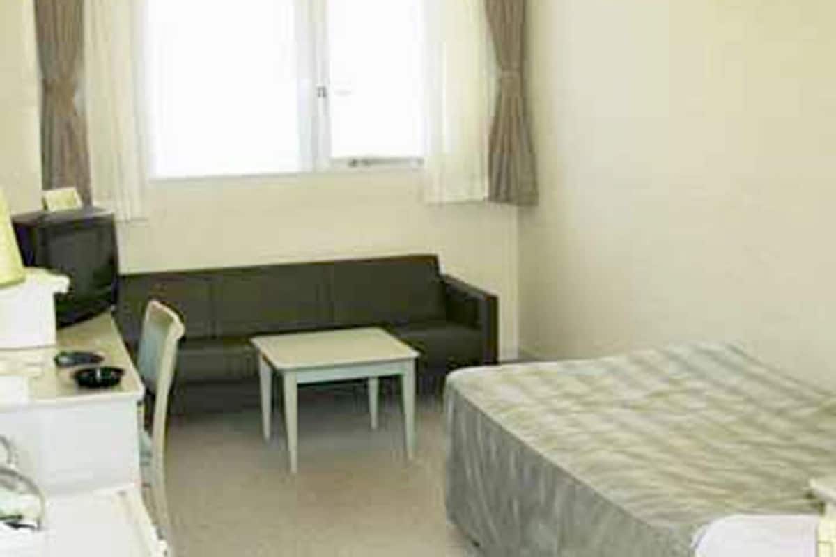 Single Room, Private Bathroom | In-room safe, free WiFi