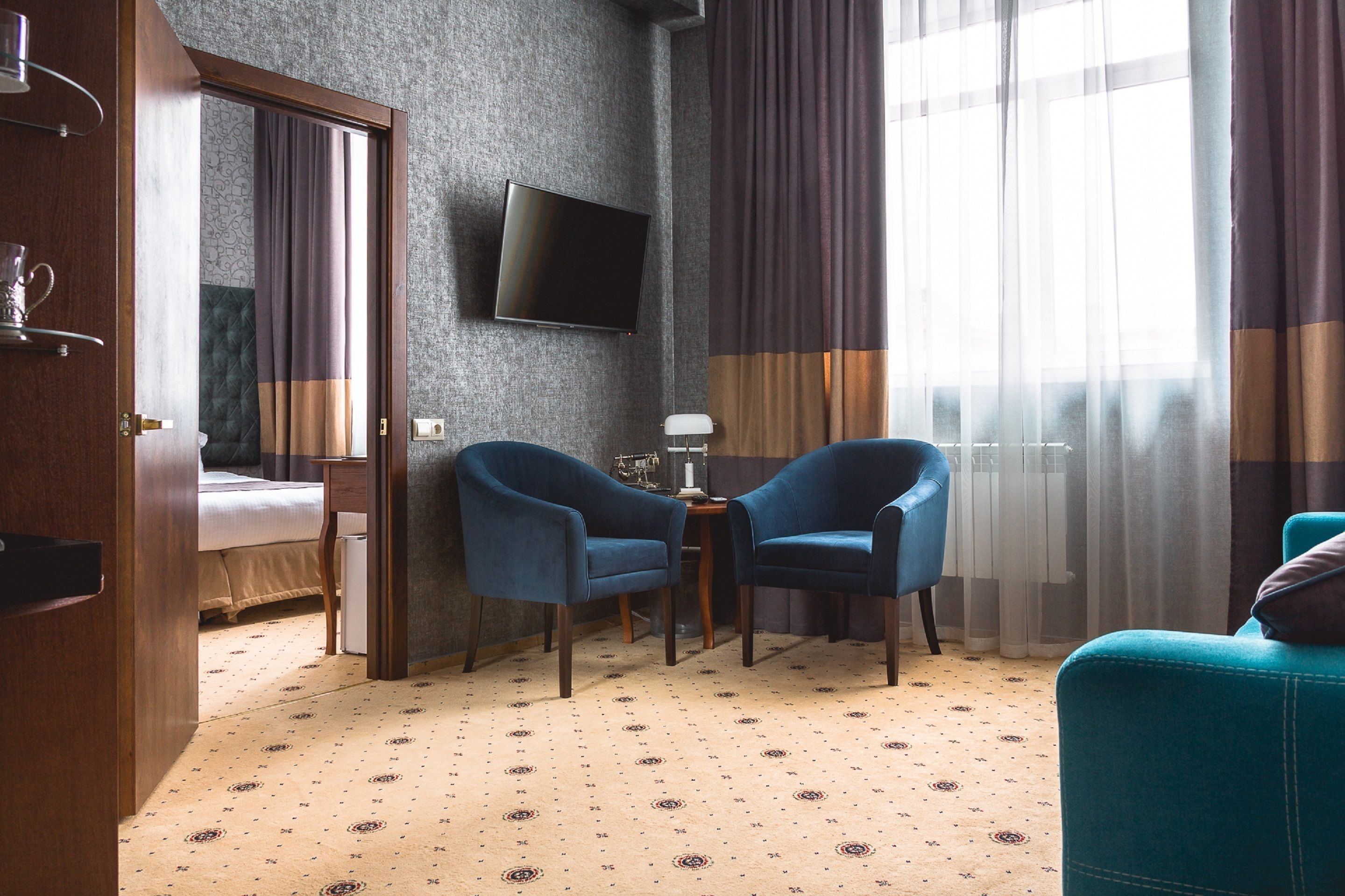 Junior Room, 1 Bedroom, Ensuite | 1 bilik tidur, peralatan tempat tidur premium, gebar bulu kapas 