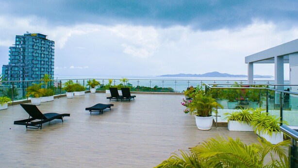 Unclassified image, 1 of 18, button - Sunset Boulevard 2 (Pattaya)