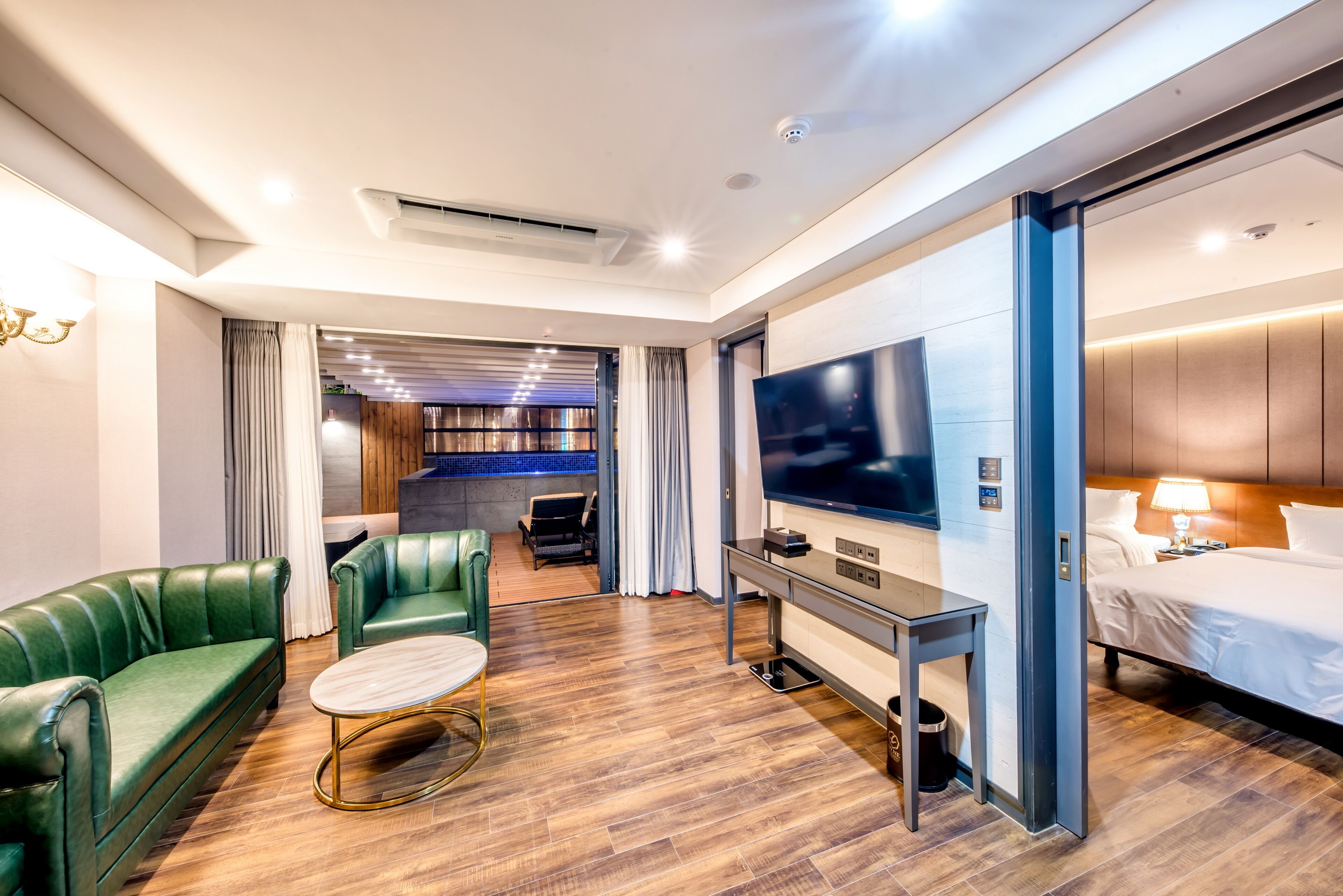 pool villa suite (free use of infinity pool included) | 1 bedroom, minibar, in-room safe, desk