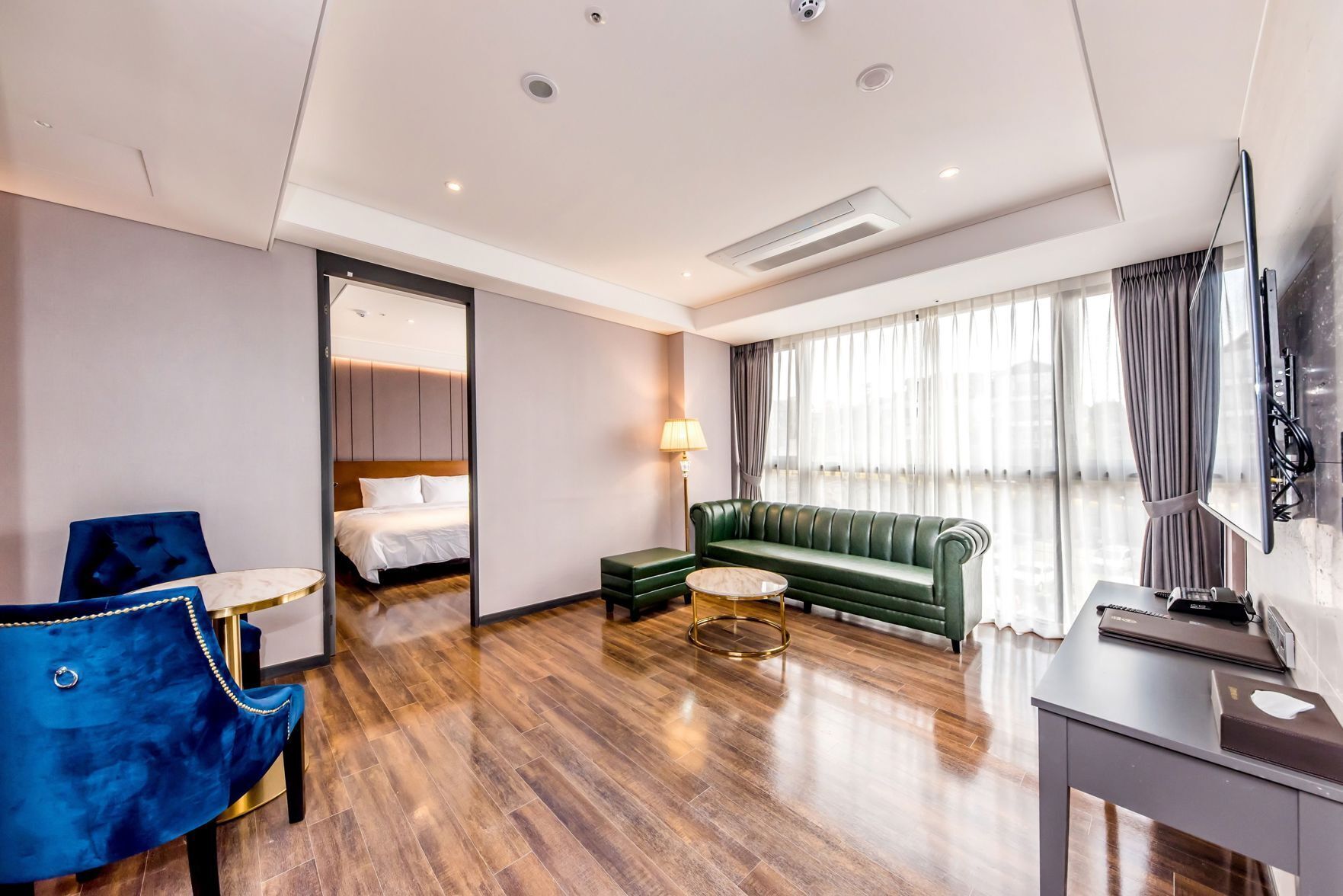 1 habitación, minibar, caja de seguridad en la habitación y escritorio 