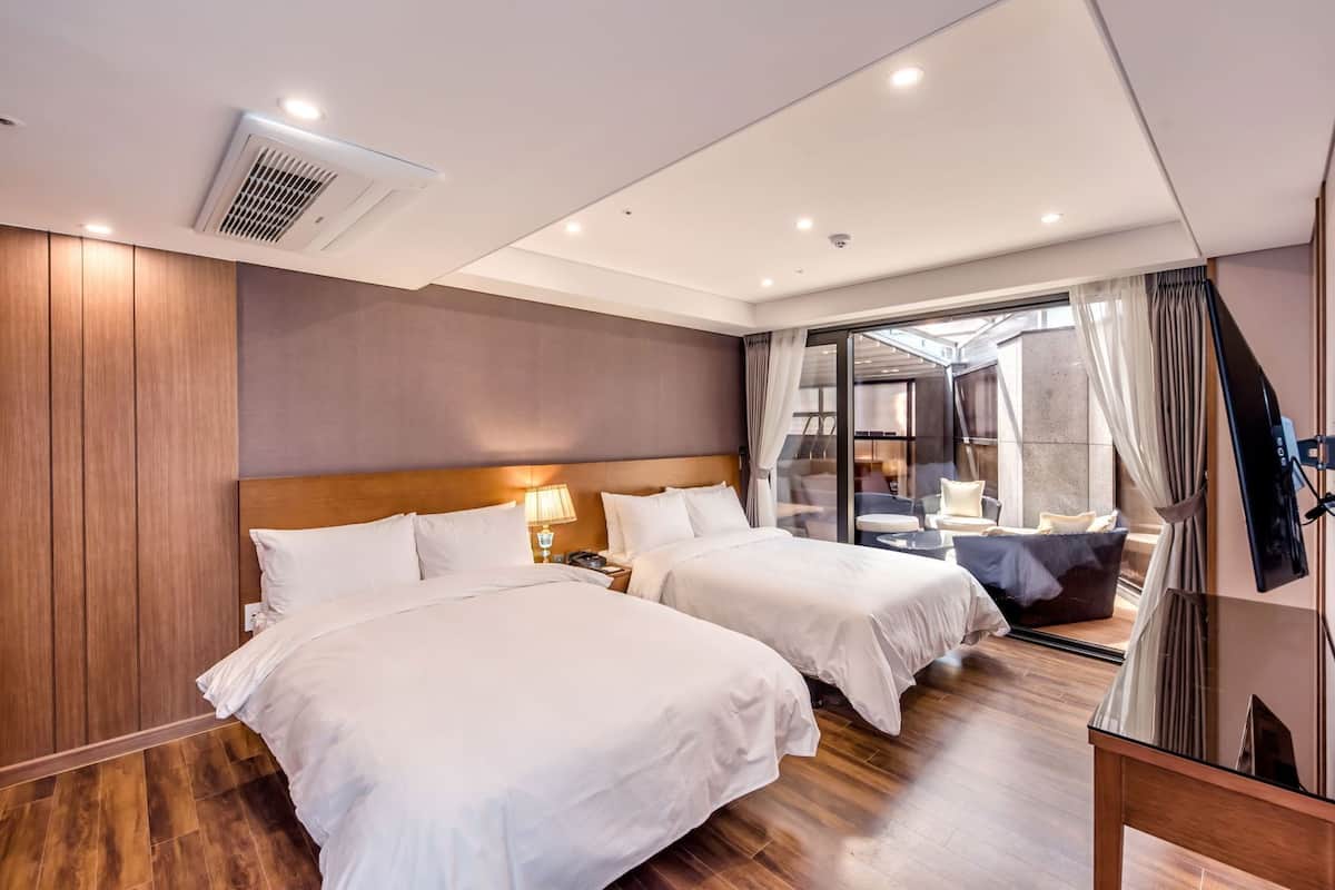 1 habitación, minibar, caja de seguridad en la habitación y escritorio