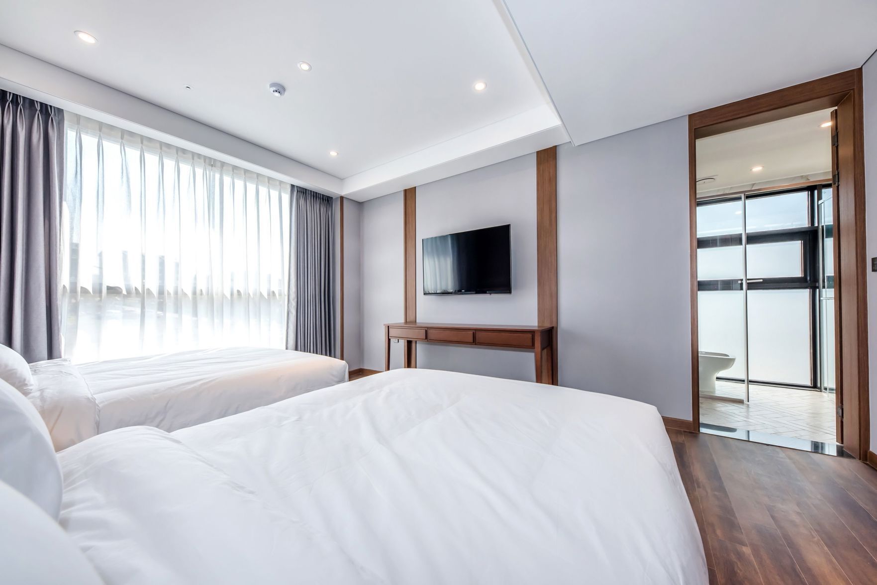 1 bedroom, minibar, in-room safe, desk