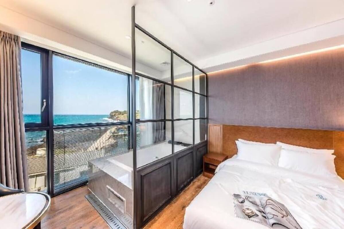 1 habitación, minibar, caja de seguridad en la habitación y escritorio