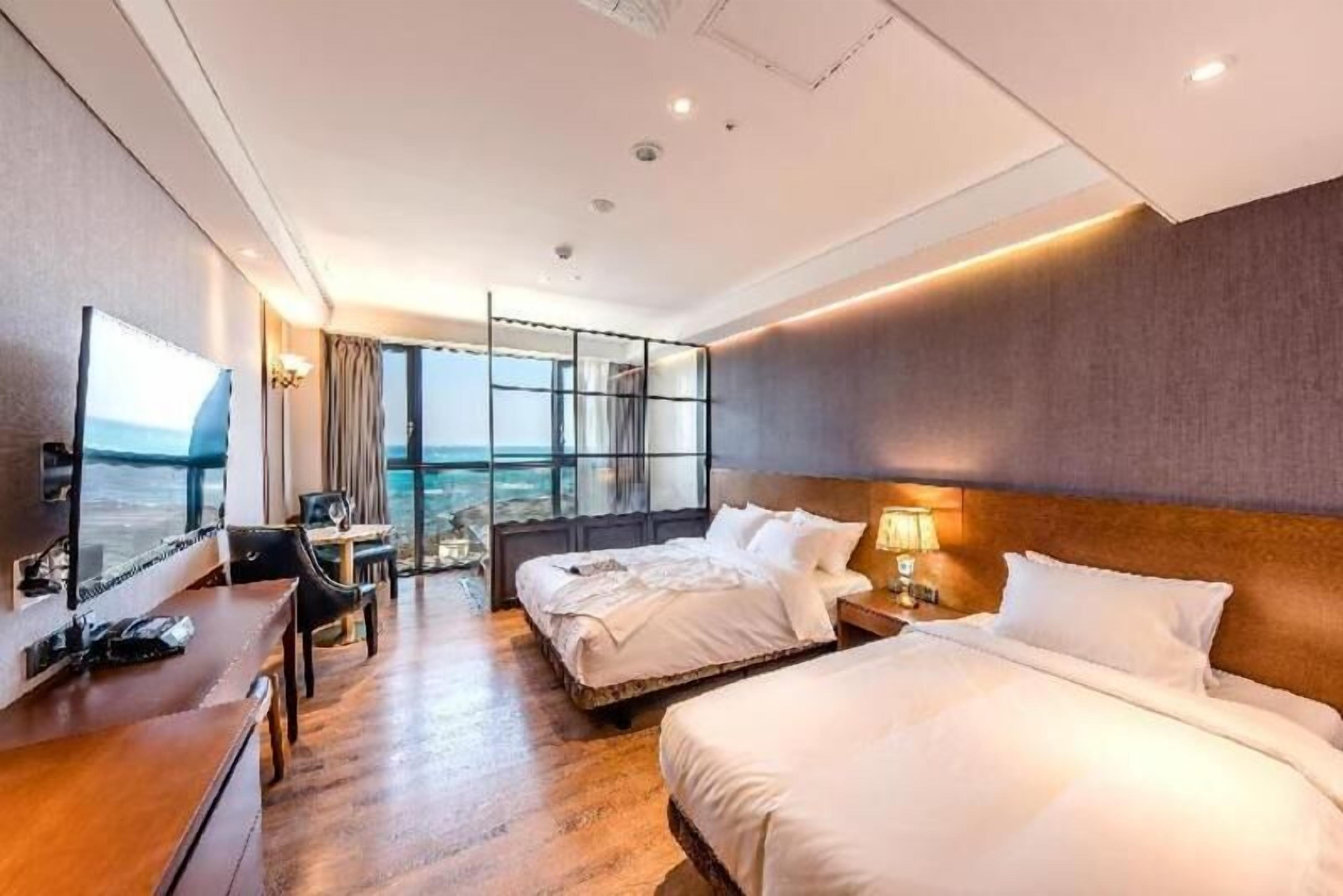 1 Schlafzimmer, Minibar, Zimmersafe, Schreibtisch