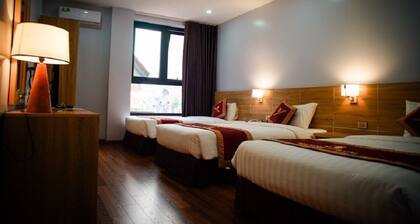 Phoenix 3 International Hotel