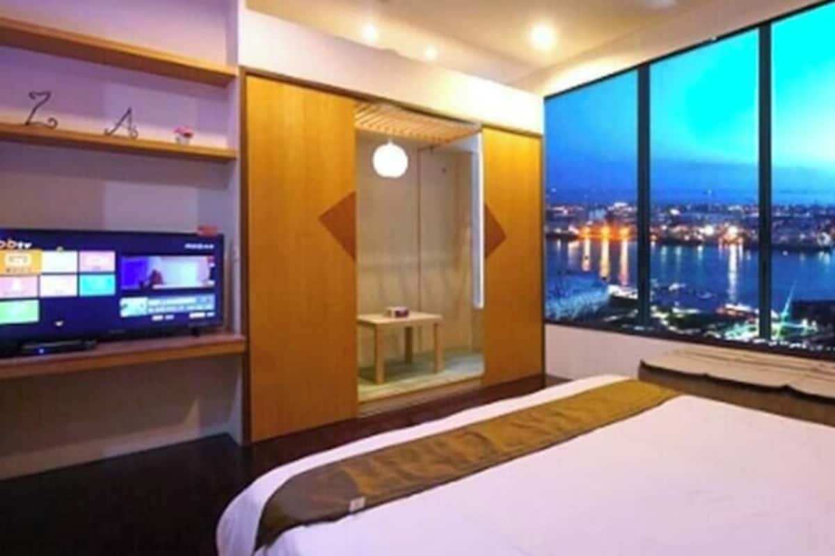 Roba de llit d'alta qualitat, cortines opaques i wifi gratuïta